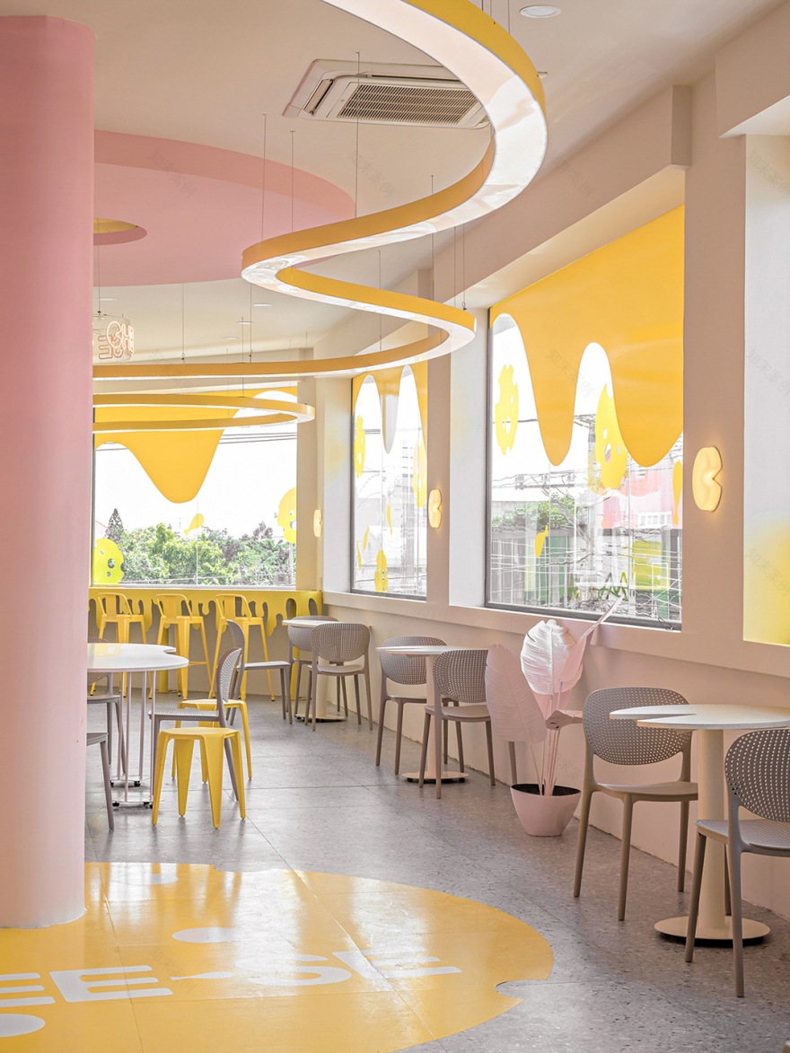 超可爱的餐厅灵感来自一层融化的奶酪 ,越南 | Designed by Ksoul Studio - 甜品店 - 餐厅LOGO-VI空间设计-全球餐饮研究所-12