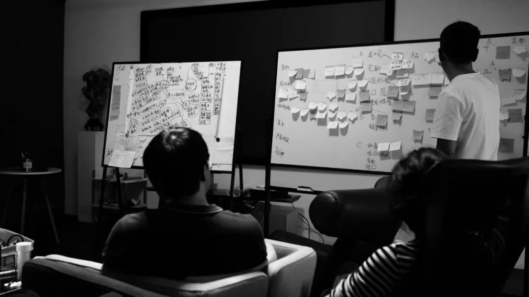 硬舌酒肉大族广场店 | 影像江湖的复古空间设计-8