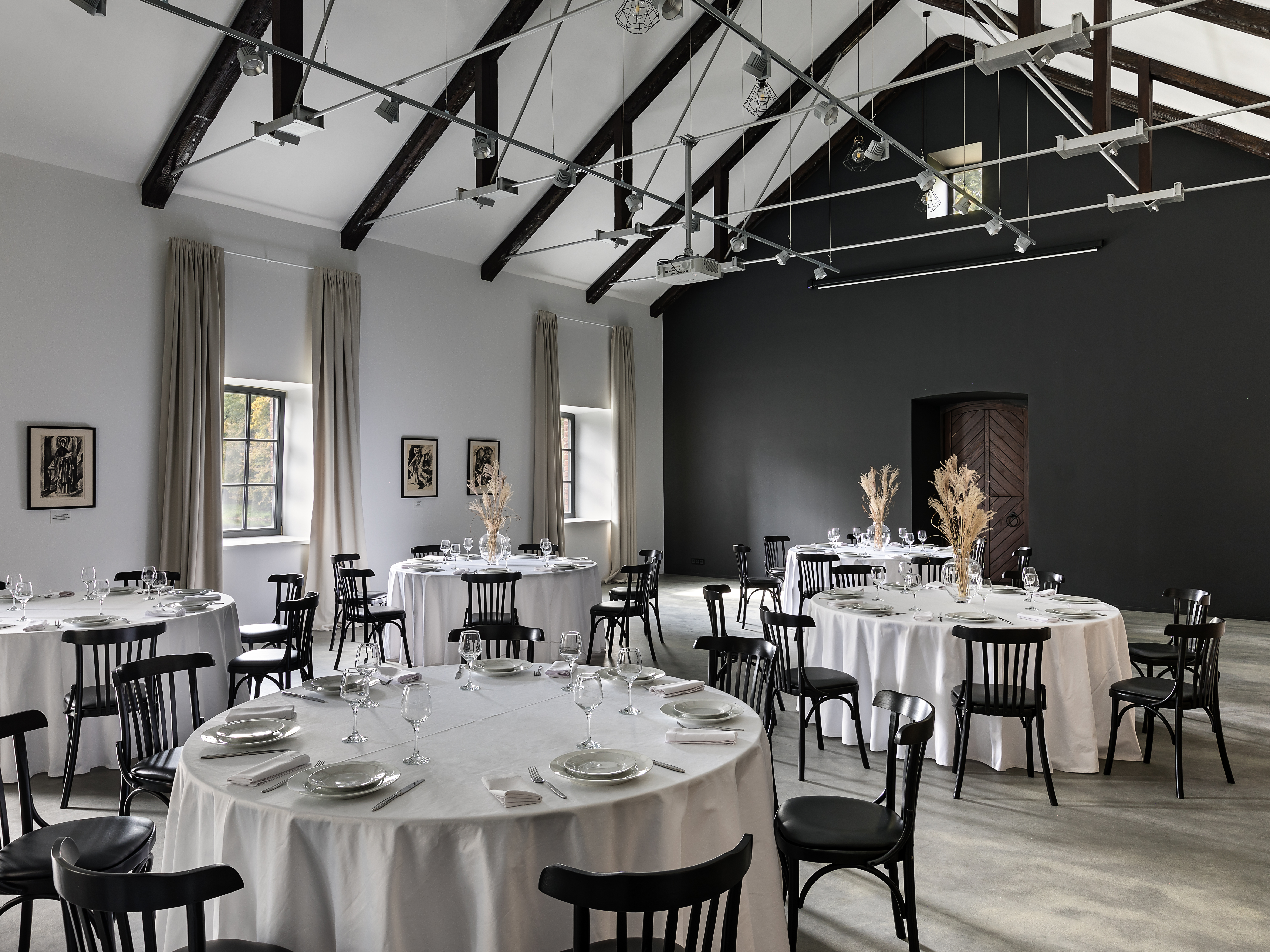 布洛瓦尔2号内饰（由于BROVAR可能是特定品牌、名称等，若有具体背景信息，可能会有更合适译法，这里按常规音译处理） 丨白俄罗斯明斯克丨VAE Studio-0