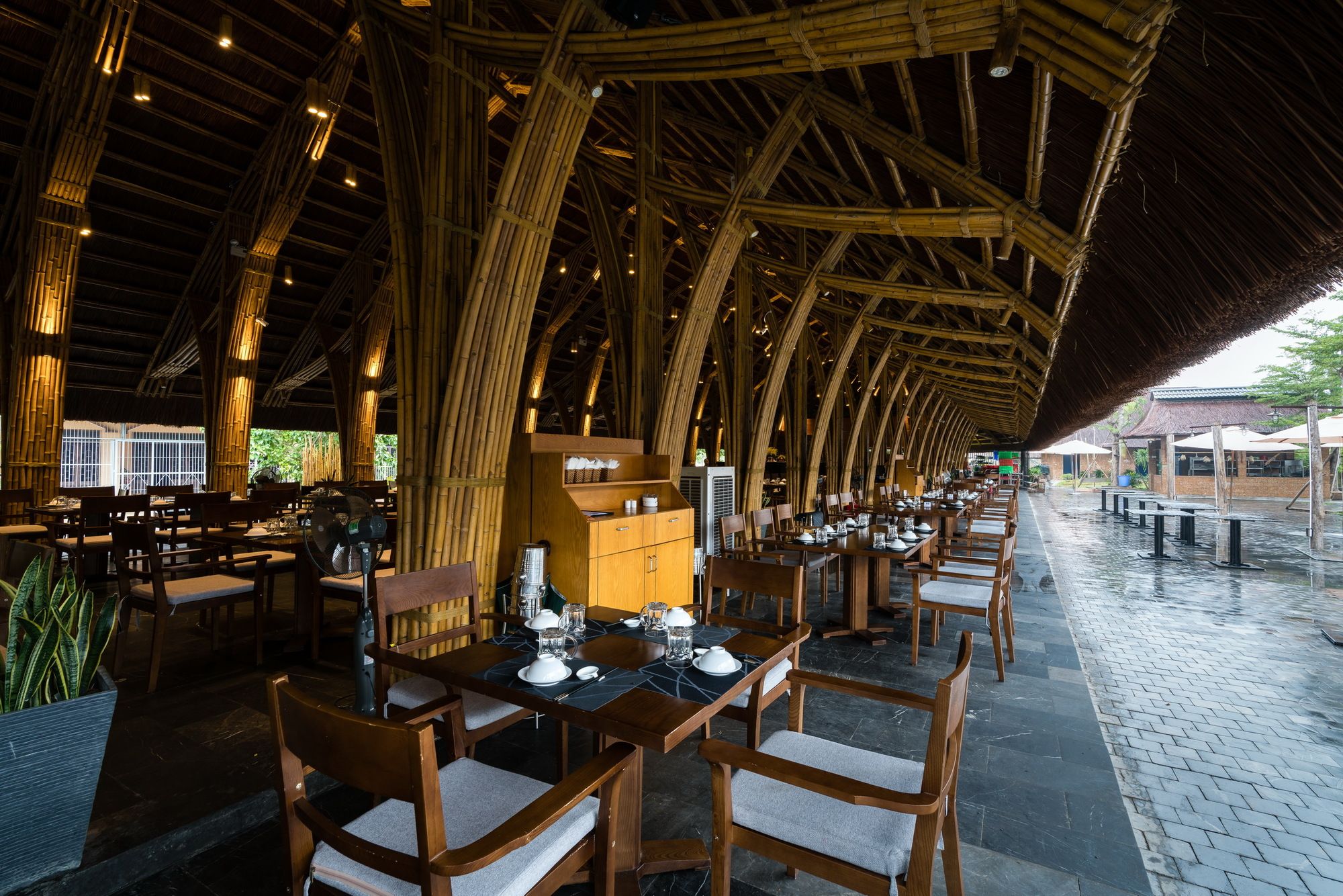 BAMBOO LONG HOUSE RESTAURANT | BAMBUBUILD - ARCH2O-7