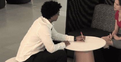 创意舒适的办公室家具设计案例-48