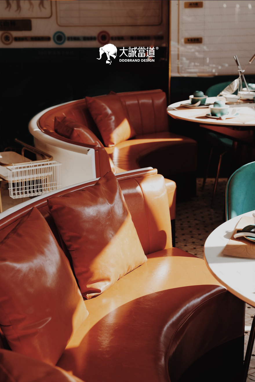 大诚当道空间设计丨这家的“鱼生酒店”-19