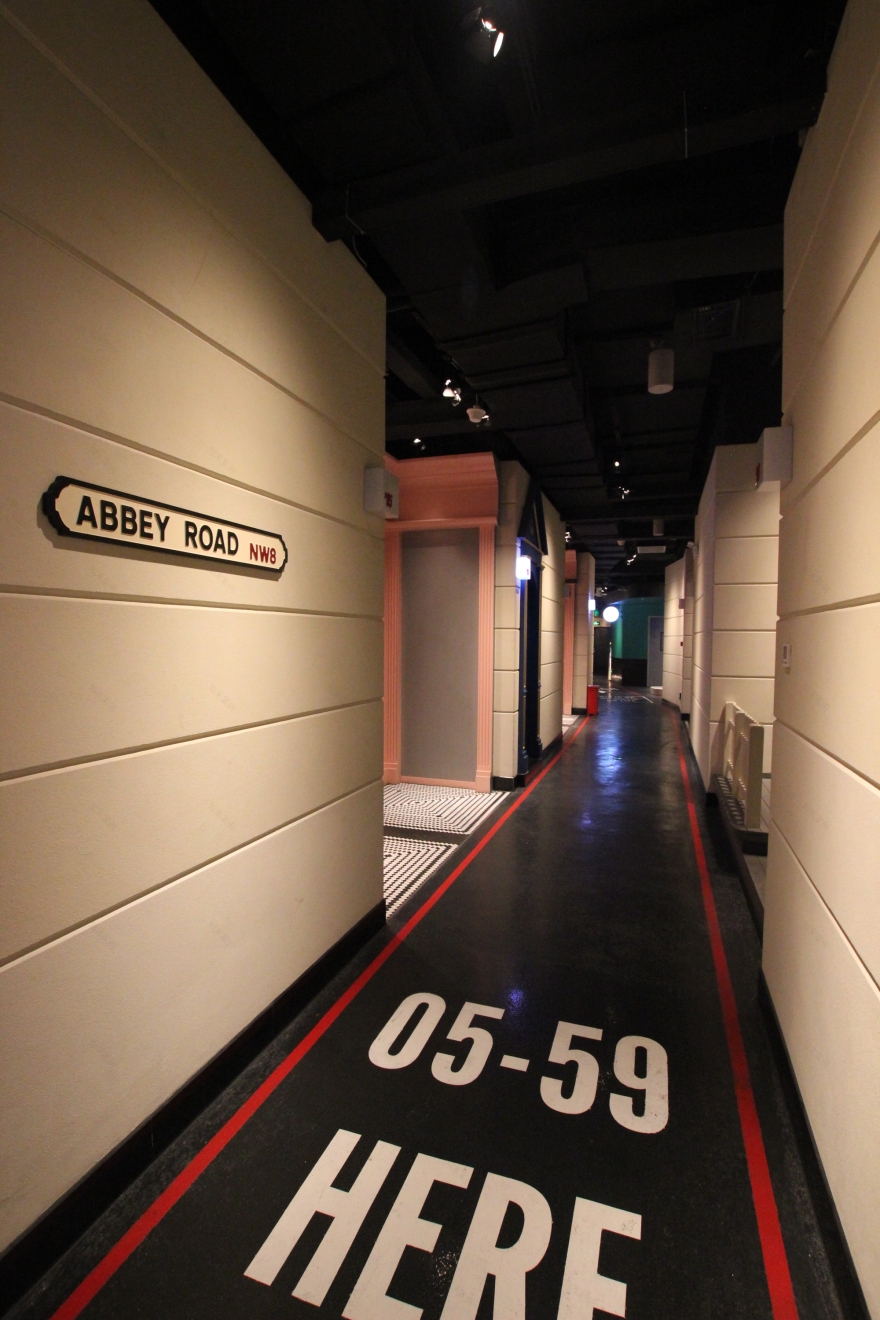 骑光穿越 | 埃素灯光设计营造主题街区场景化娱乐新体验-24