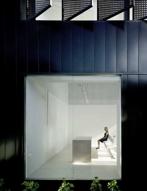 Funeral Home and Garden in Pinoso by Cor | Dezeen-14