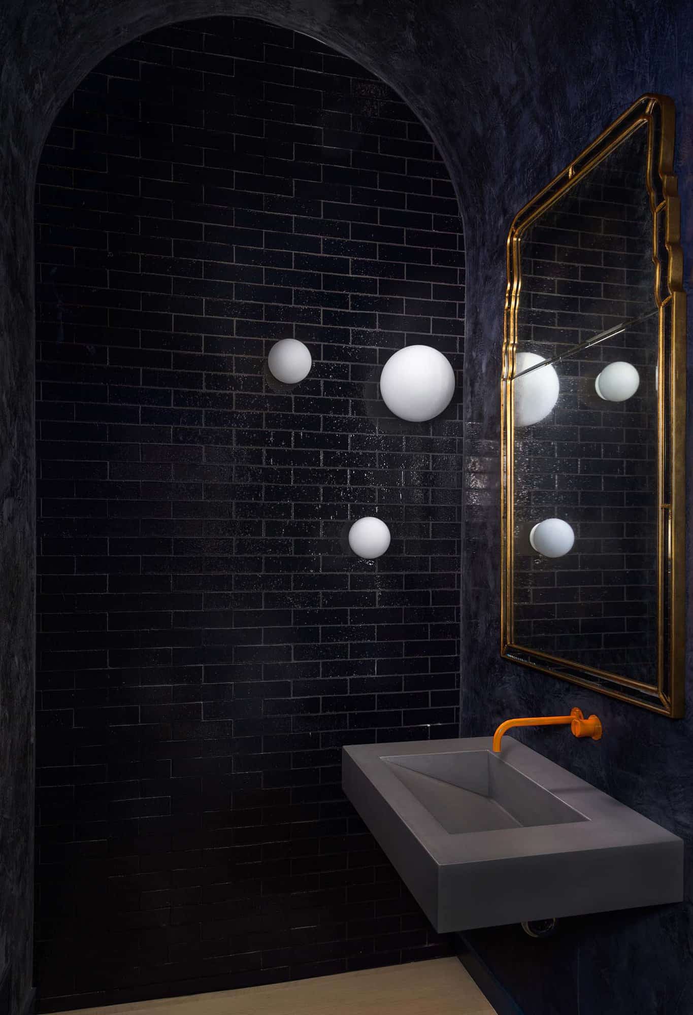 A modern renovation of a townhouse for empty nesters in Washington, DC-8