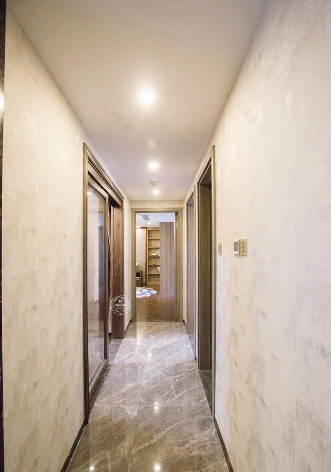 现代轻奢都市小夫妻的时尚家居-9