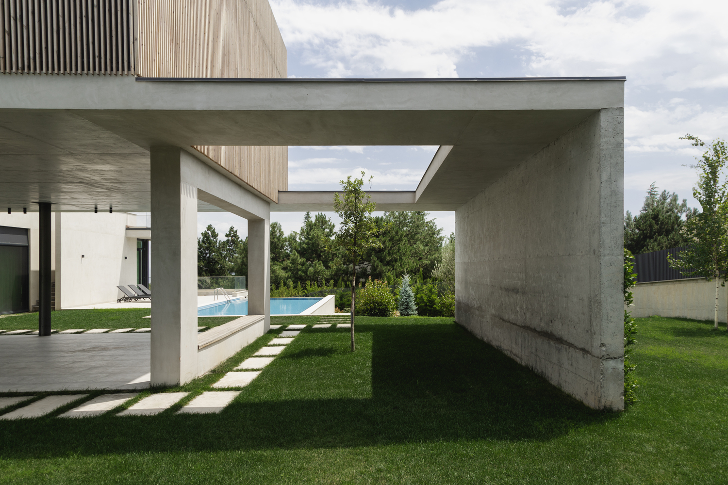 绿意环绕的别墅建筑丨美国丨TIMM Architecture-5