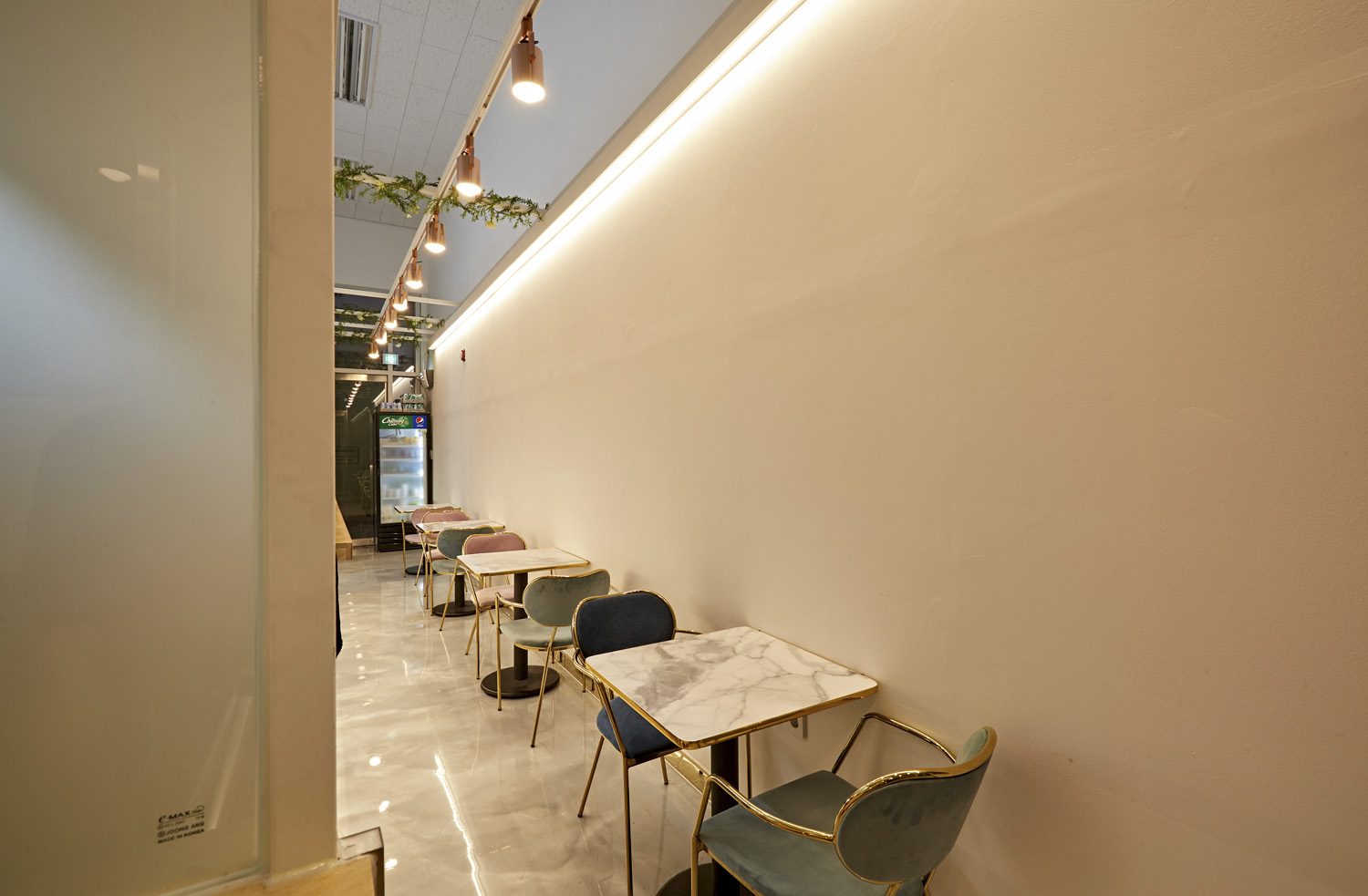 首尔 14 坪休闲餐厅，打造雅致氛围-6