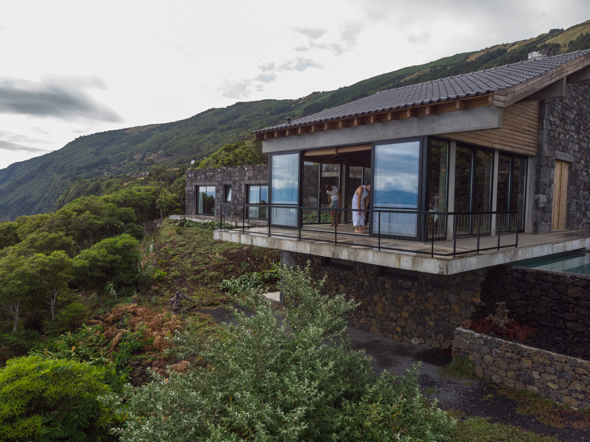 熔岩之家度假村(Resort Lava Homes)(2019)(Diogo Mega Architects)设计-44