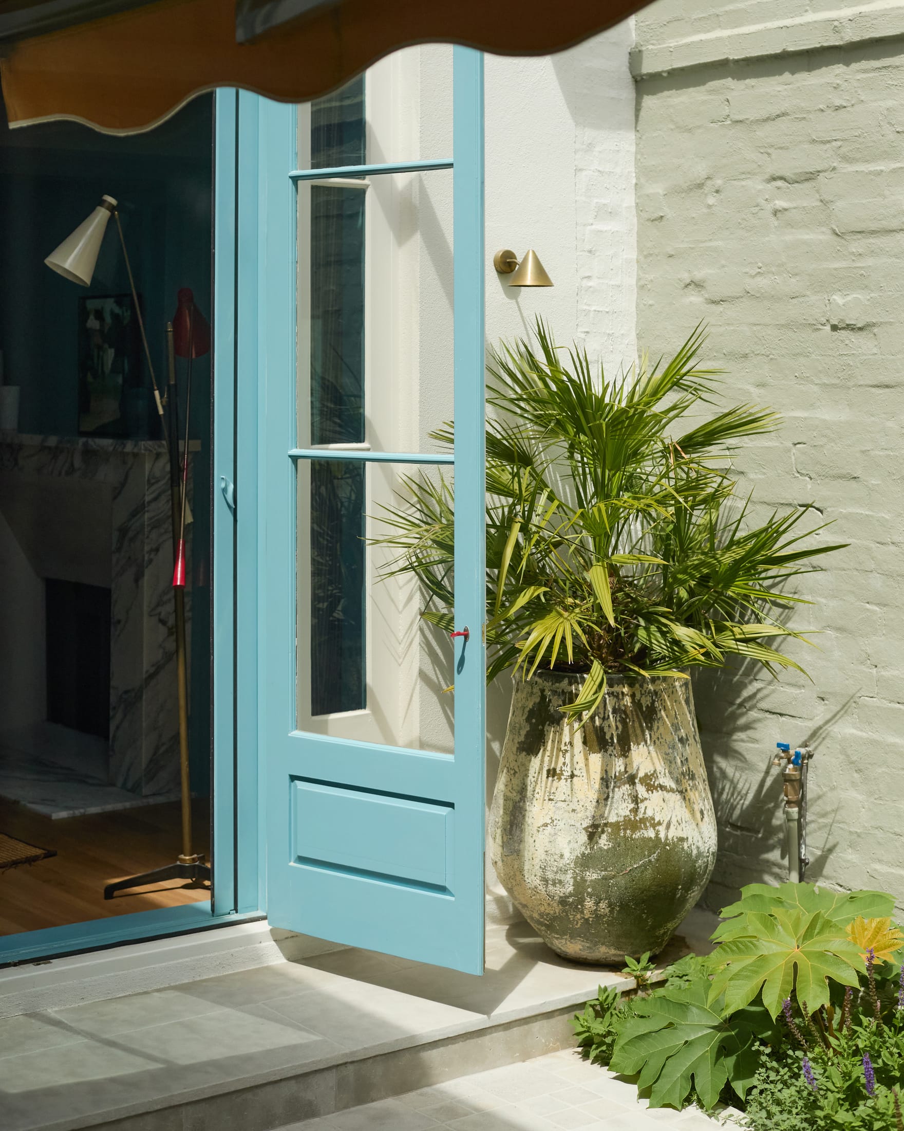 A Victorian Terrace Recalibrated for a Slower Way of Living by Manifold.-44