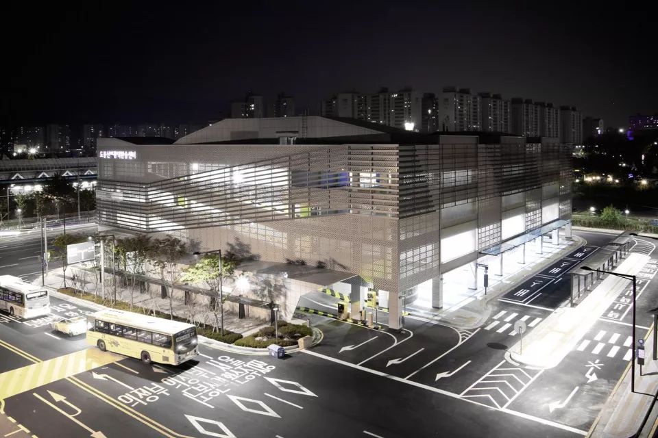 道峰山停车楼-56