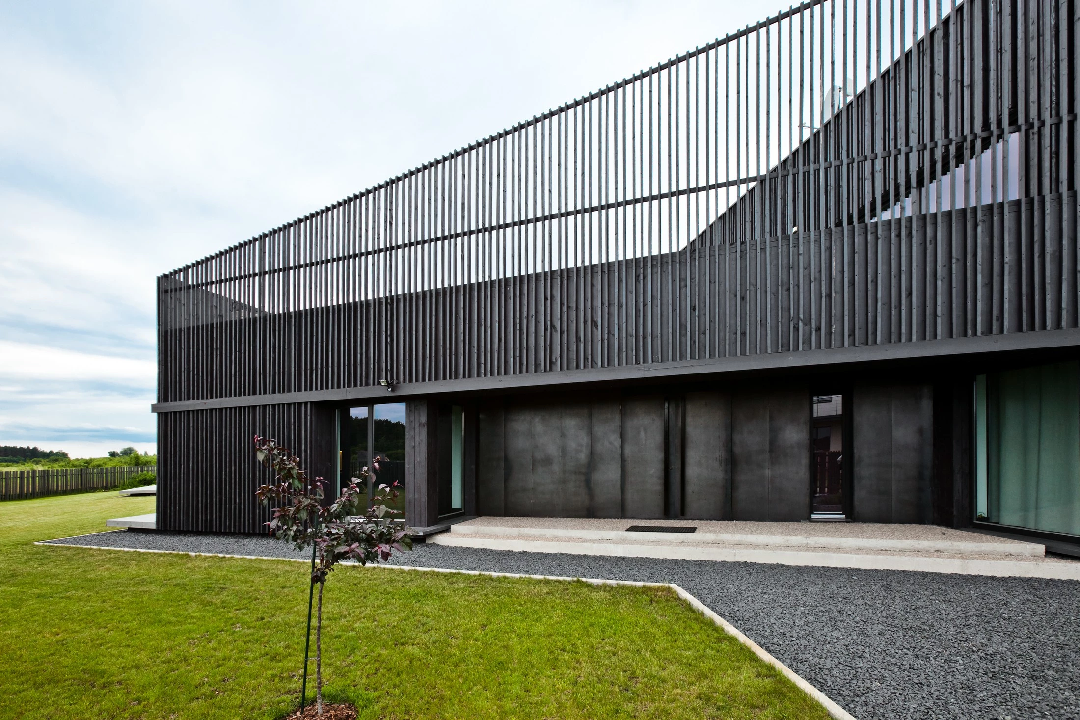 私人住宅中的日式庭园空间-9