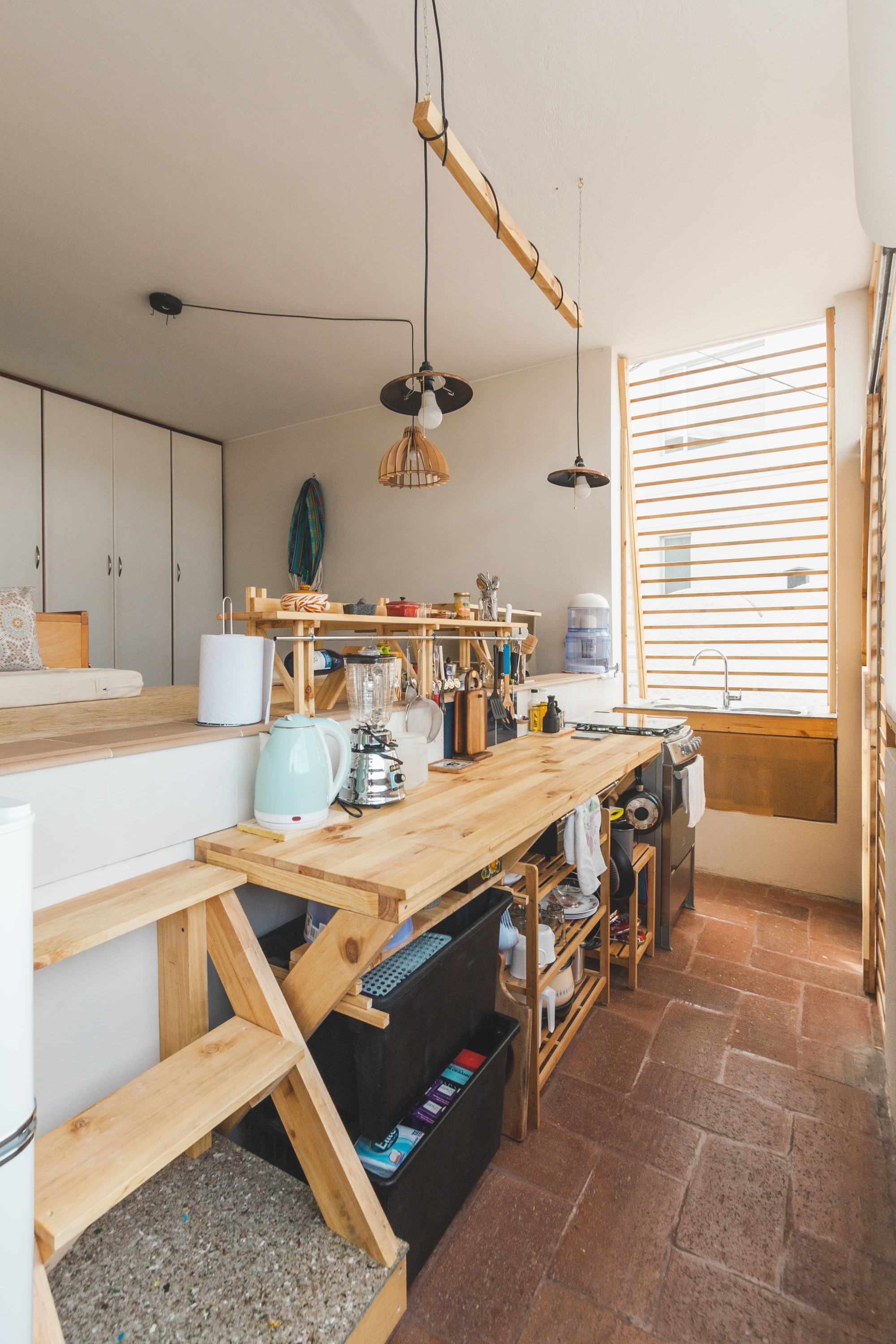 House in a Corridor / ESEcolectivo Arquitectos-15