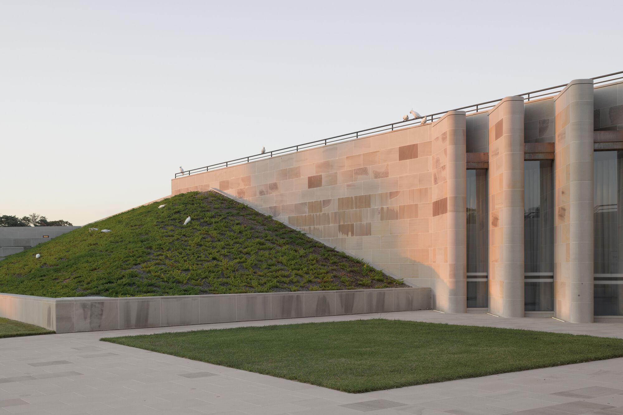 Australian War Memorial Southern Entrance and Parade Ground丨Studio.SC-16