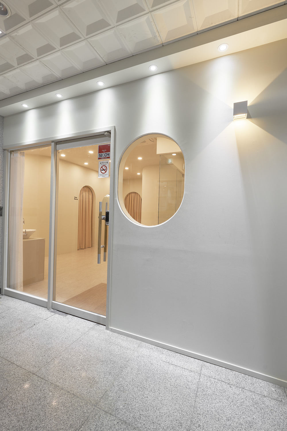 粉色点缀的 41 平米私人健身会所-2