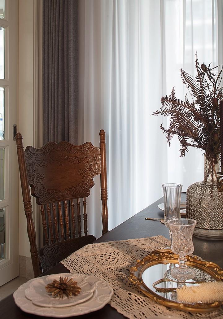 复古风情,拯救猪肝红地板的家居设计-14