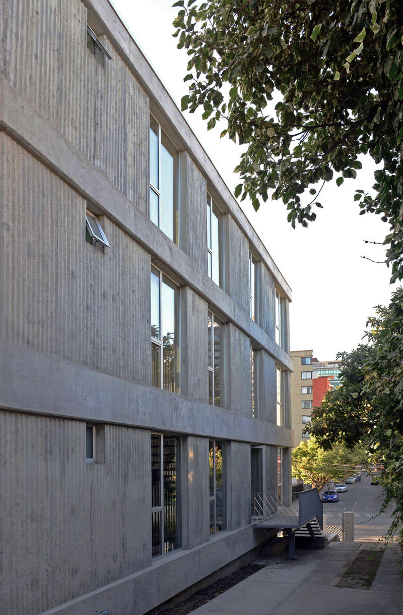 智利康塞普西翁 STV 大楼丨cristián berríos | CBA-19