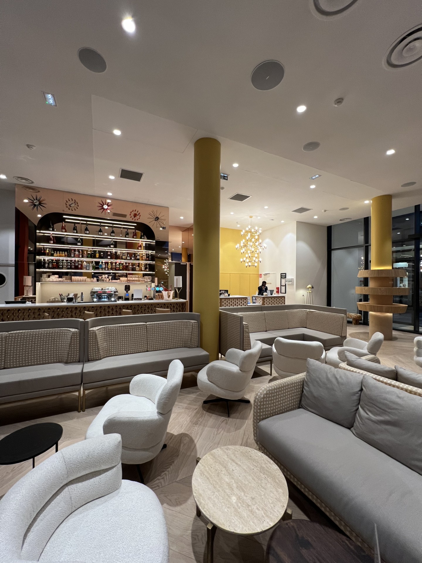 Hôtel Kyriad Prestige (communs) | Poitoux -17