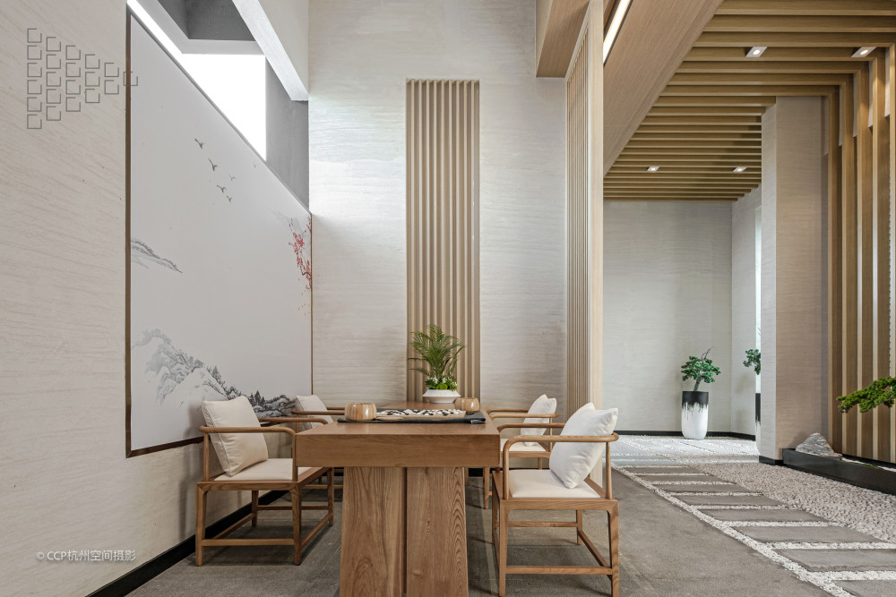 肇庆雅居乐香港城现代架空层空间设计丨中国肇庆丨鲲誉-17