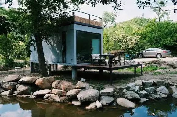 四个老男孩租下2500亩山谷，用集装箱搭出梦想中的家！-73