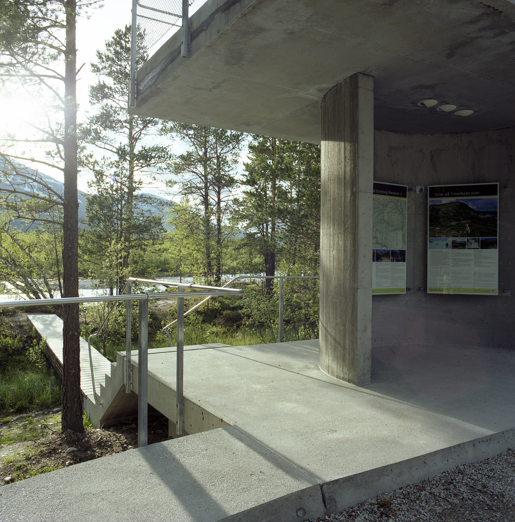 Strømbu服务中心与休息区 / Carl-Viggo Hølmebakk-18
