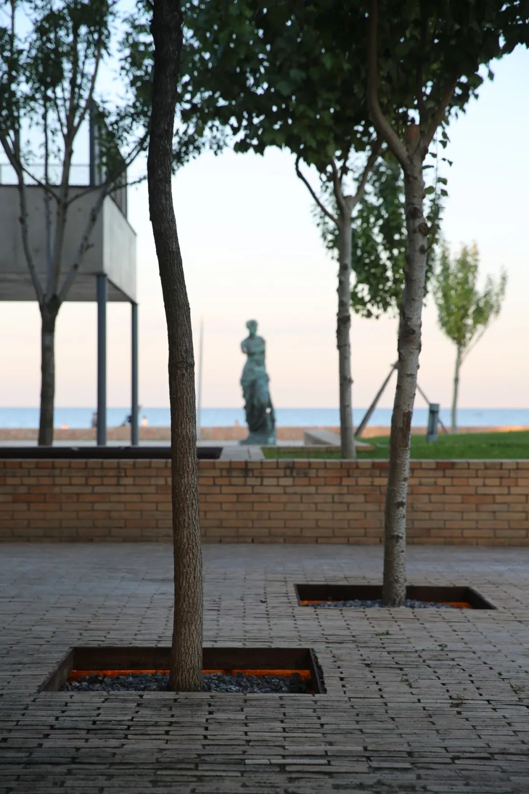 阿那亚的海、建筑与艺术 | 探索海边孤独的图书馆与礼堂-99