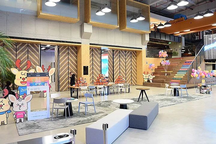 新时代•新征程 | 是办公室还是创意园？看看别人家的总部！-24