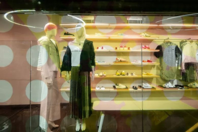 瑞士Weber Menswear 女装/男装空间设计-5