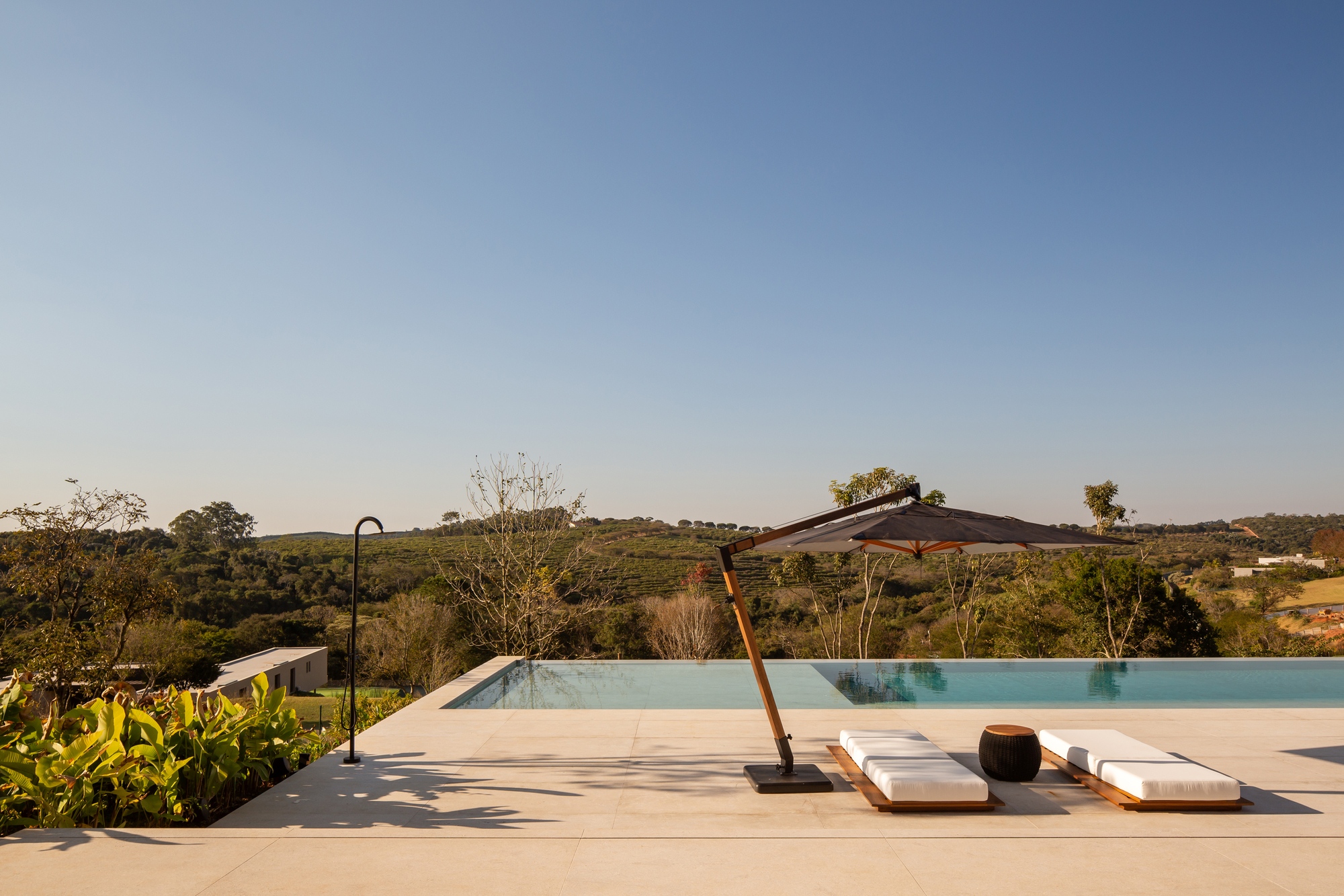 拉面宗尼之家（注：Ramenzoni可能是特定名称，因缺乏更多背景信息，这里仅按常见方式拆分音译Ramen为拉面，zoni音译为宗尼） 丨巴西丨KA2R Arquiteura-38