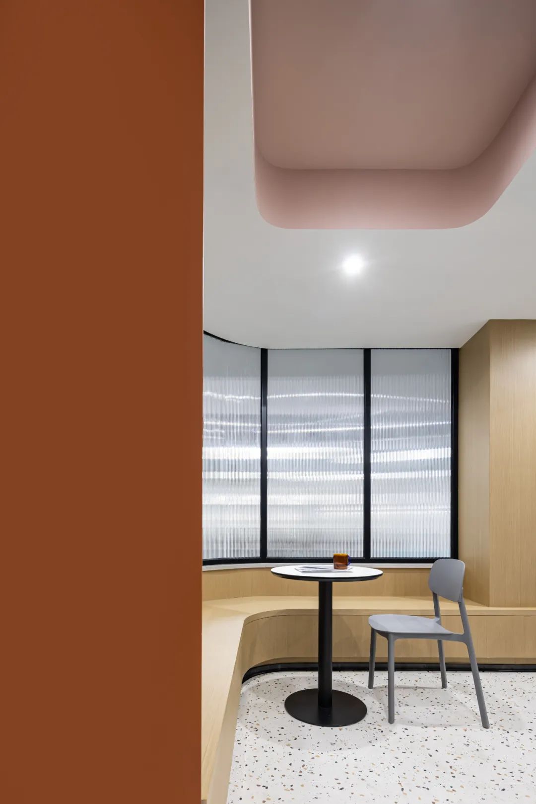 曲线游走 · 裘宇枫打造的感知空间办公产业园丨中国浙江丨维品空间设计事务所-28