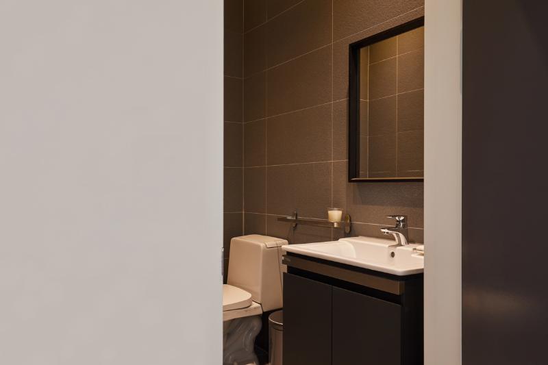 简约风格打造温馨阅读空间-23