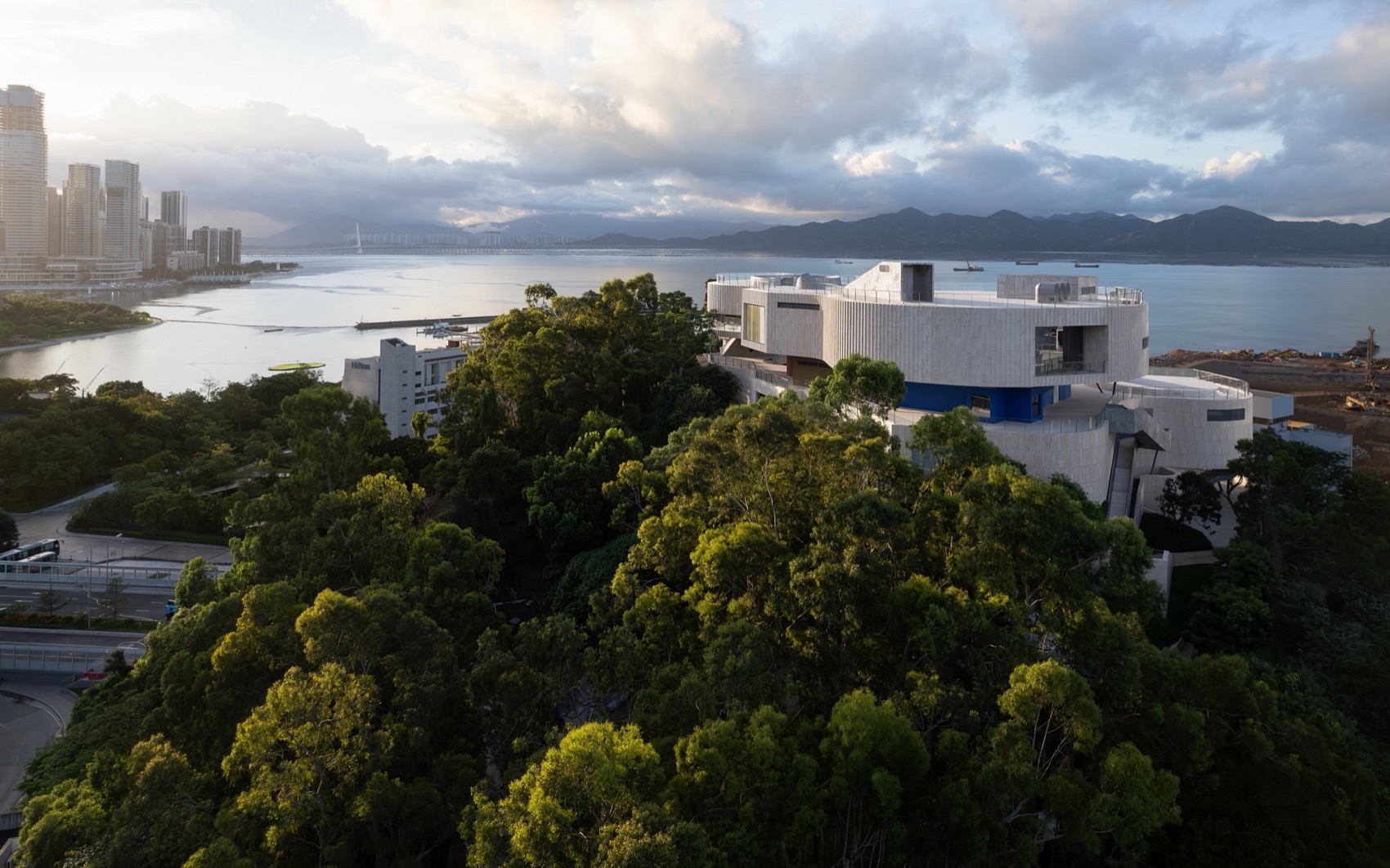 招商局历史博物馆及微波山公园丨中国深圳丨URBANUS都市实践-15