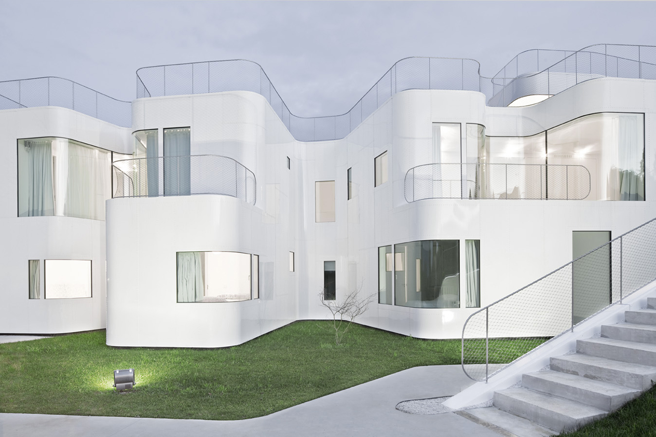 The Unfolding of Casa V — KNSTRCT-1