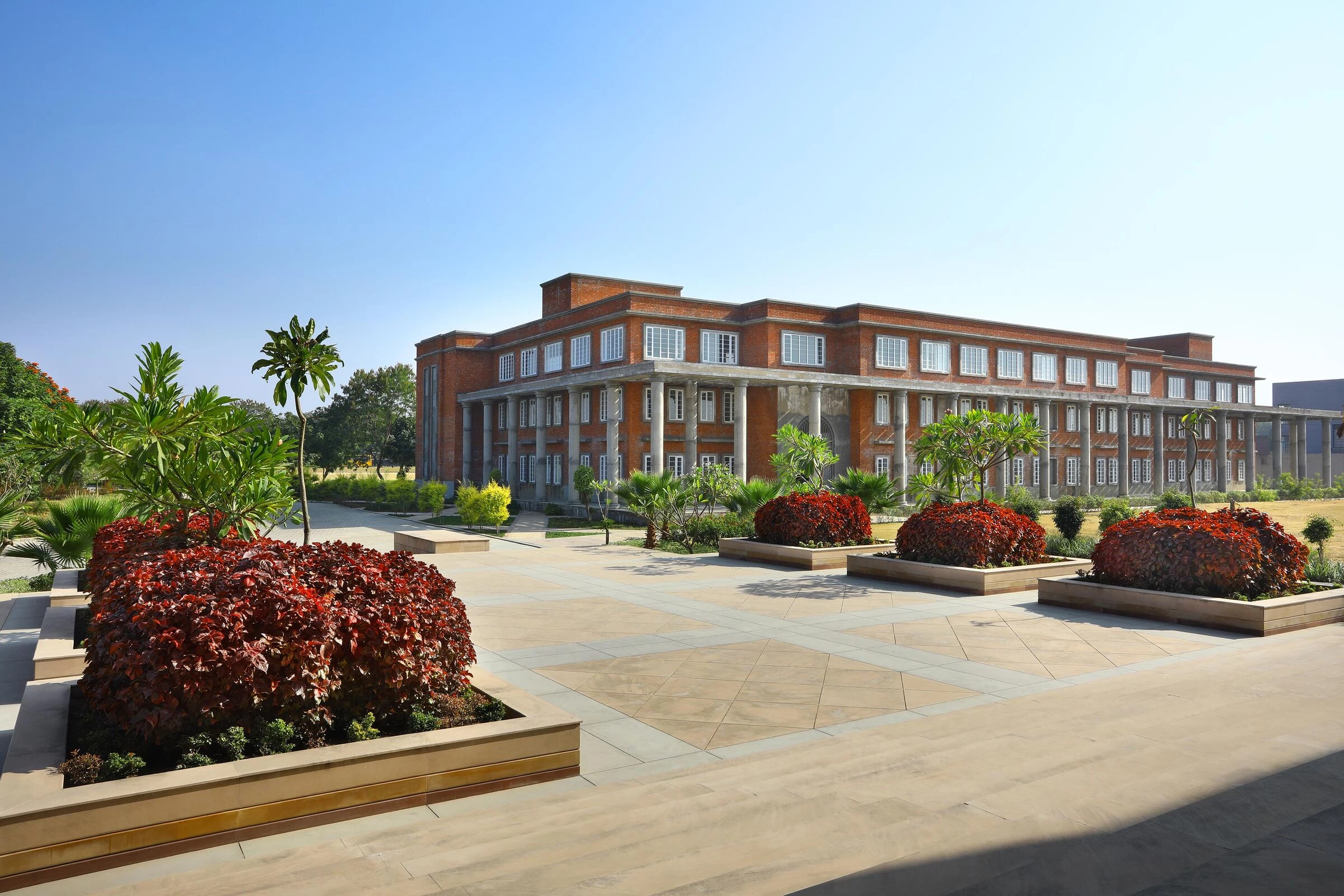 标志性学校丨印度博帕尔丨CP Kukreja Architects-13