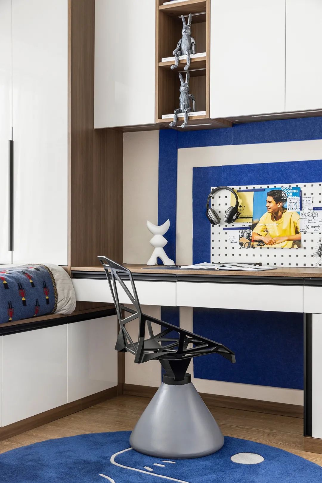 海之深蓝,引渡超时空的艺术对话丨中国上海丨EVD 上海廿象-22