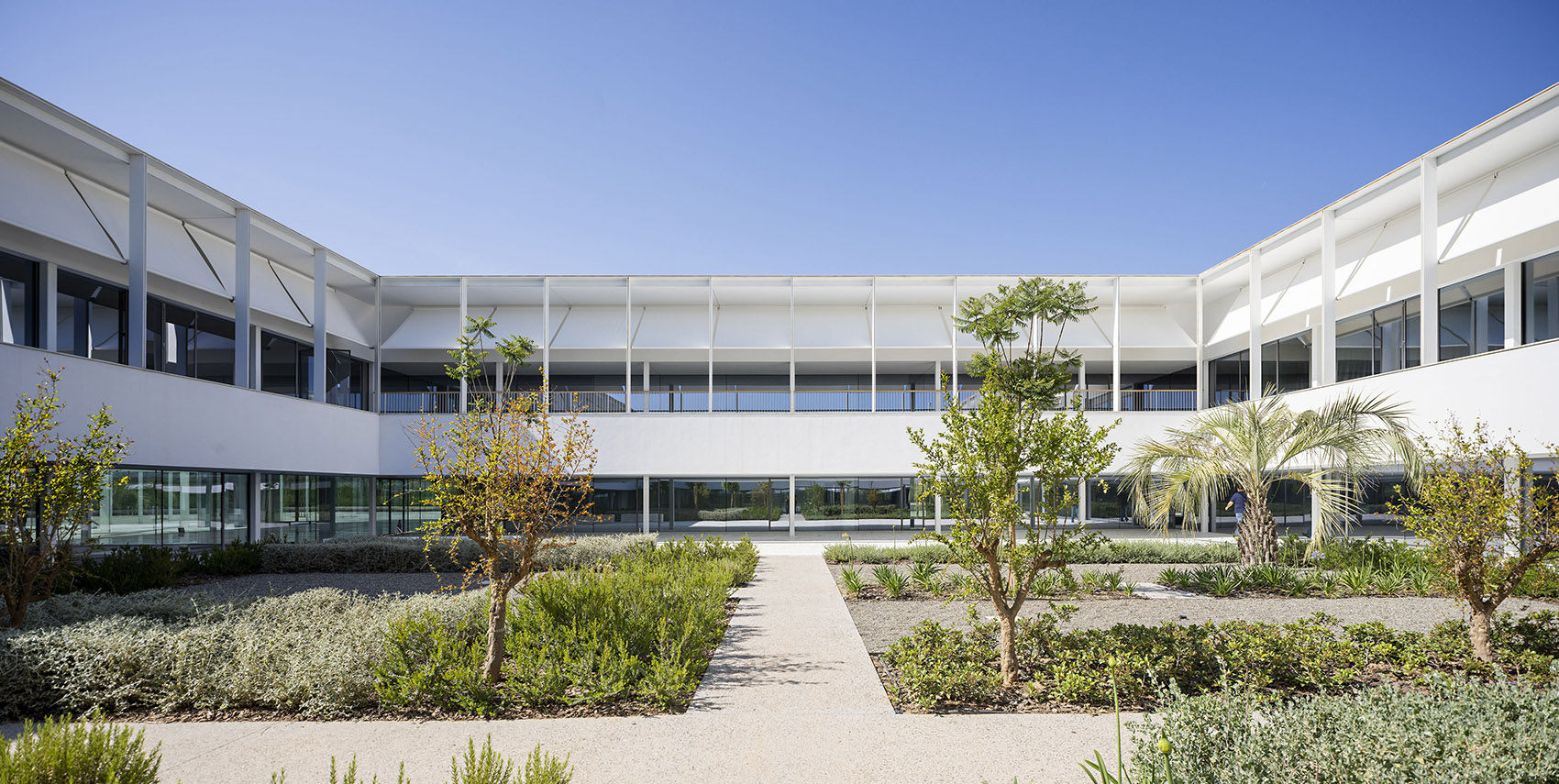 马拉加大学总部及礼堂丨西班牙马拉加丨Alcolea+Tárrago Arquitectos-17