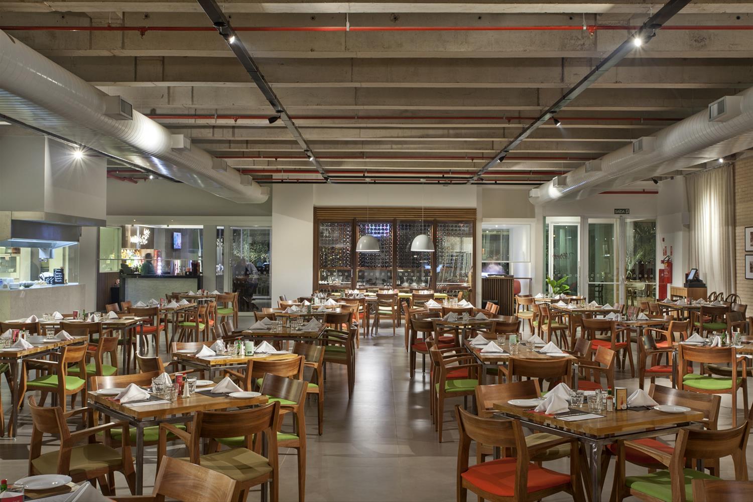 巴西 Vitória Hotel Paulínia | 现代风格与自然元素的完美融合-13