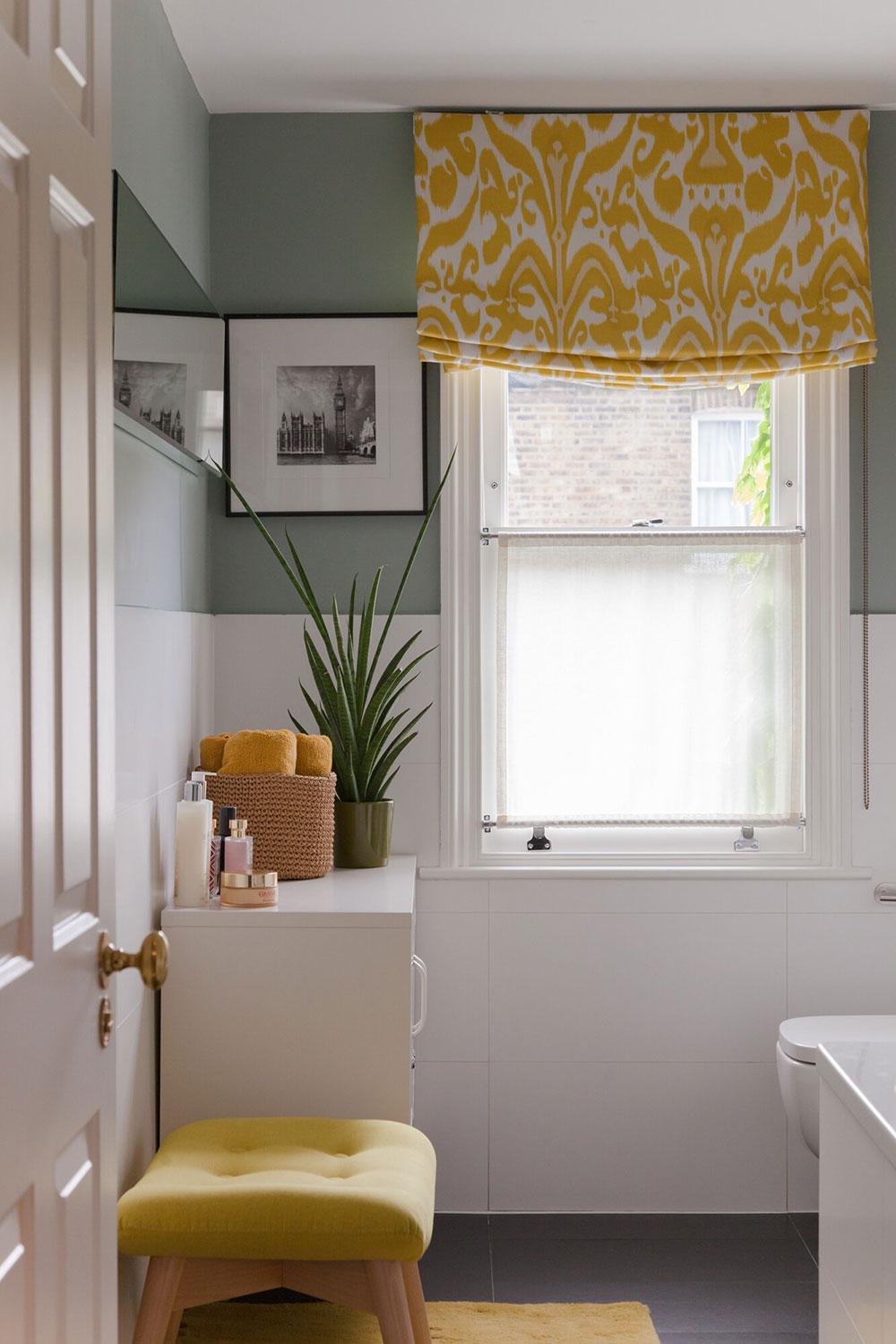 西伦敦蓝色红调活力家居设计-23