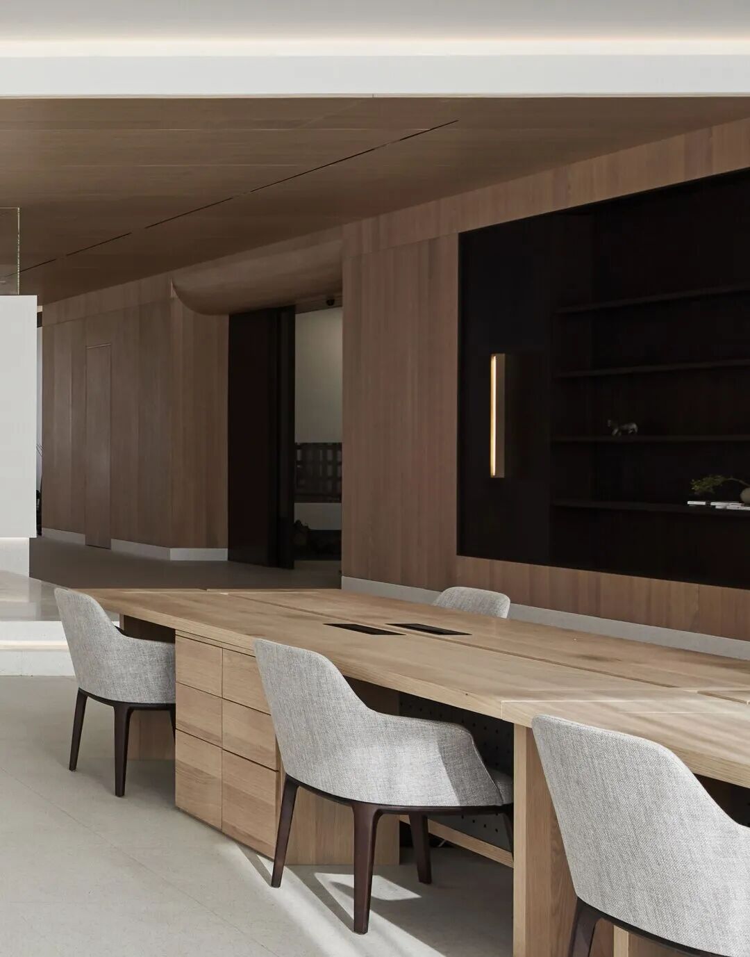 高感知办公室设计|刻画空间的“轻”与“重”-28