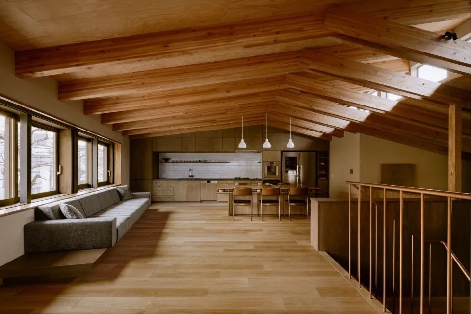 小大＋磯田和明｜日本八雲の家-153