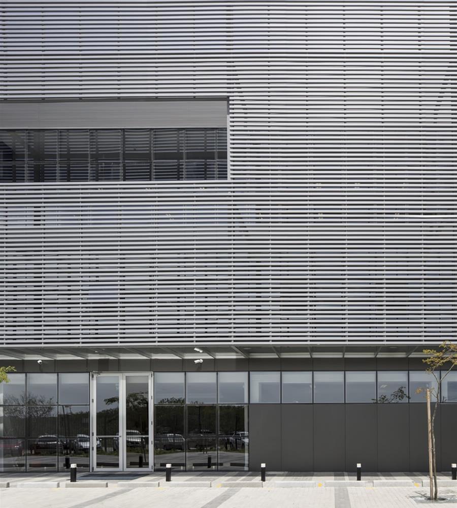 Safras & Cifras · 现代化农业咨询公司的环保建筑设计-7