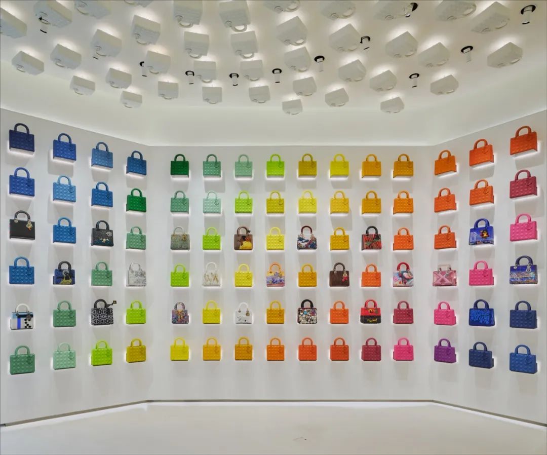 曼谷 DIOR 金色之家丨泰国曼谷丨迪奥内部设计团队-15