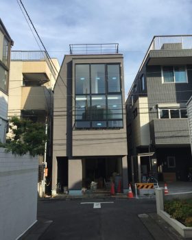 高輪の住宅10丨LEVEL Architects