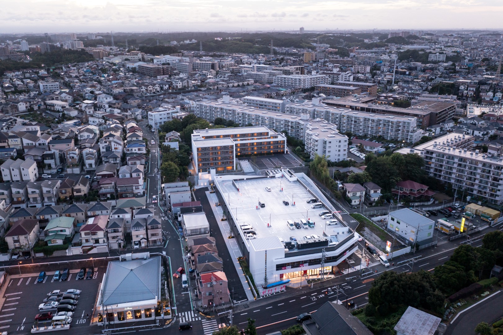 BELL CROSS YOKOHAMA GONTAZAKA RESIDENCE / MARKET - Sakakura Associates 坂倉建築研究所-9