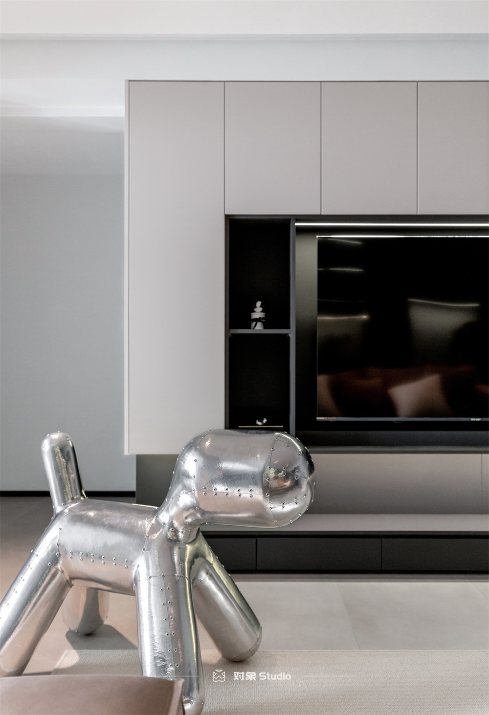 黑白极简,150 平空间的艺术生活丨对象 Studio-7