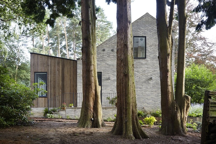 Prefabricated Timber House / House In The Woods by alma-nac-3