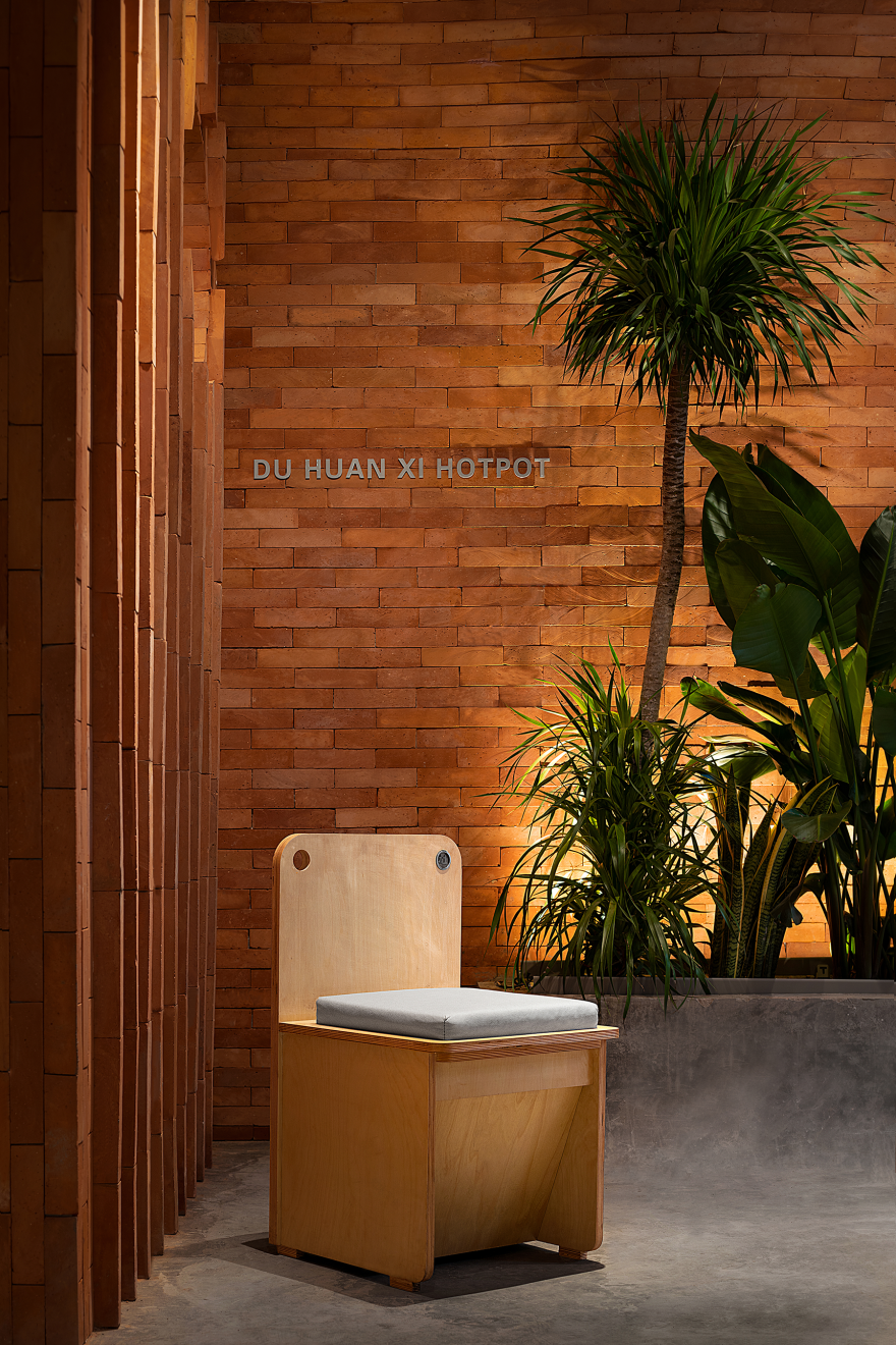 艺术红砖火锅店丨YOUNG DESIGN 本样设计-34