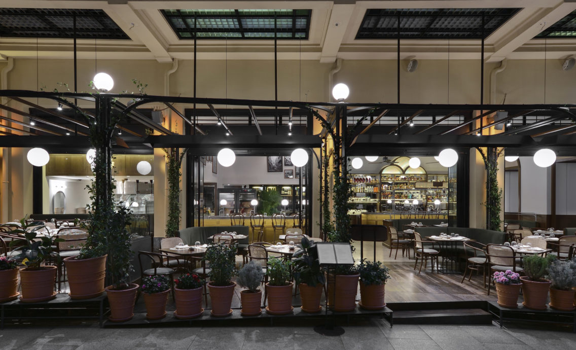 怀旧50、60年代 ILIOS 希腊雅典拱廊下的餐厅  Urban Soul Project-0