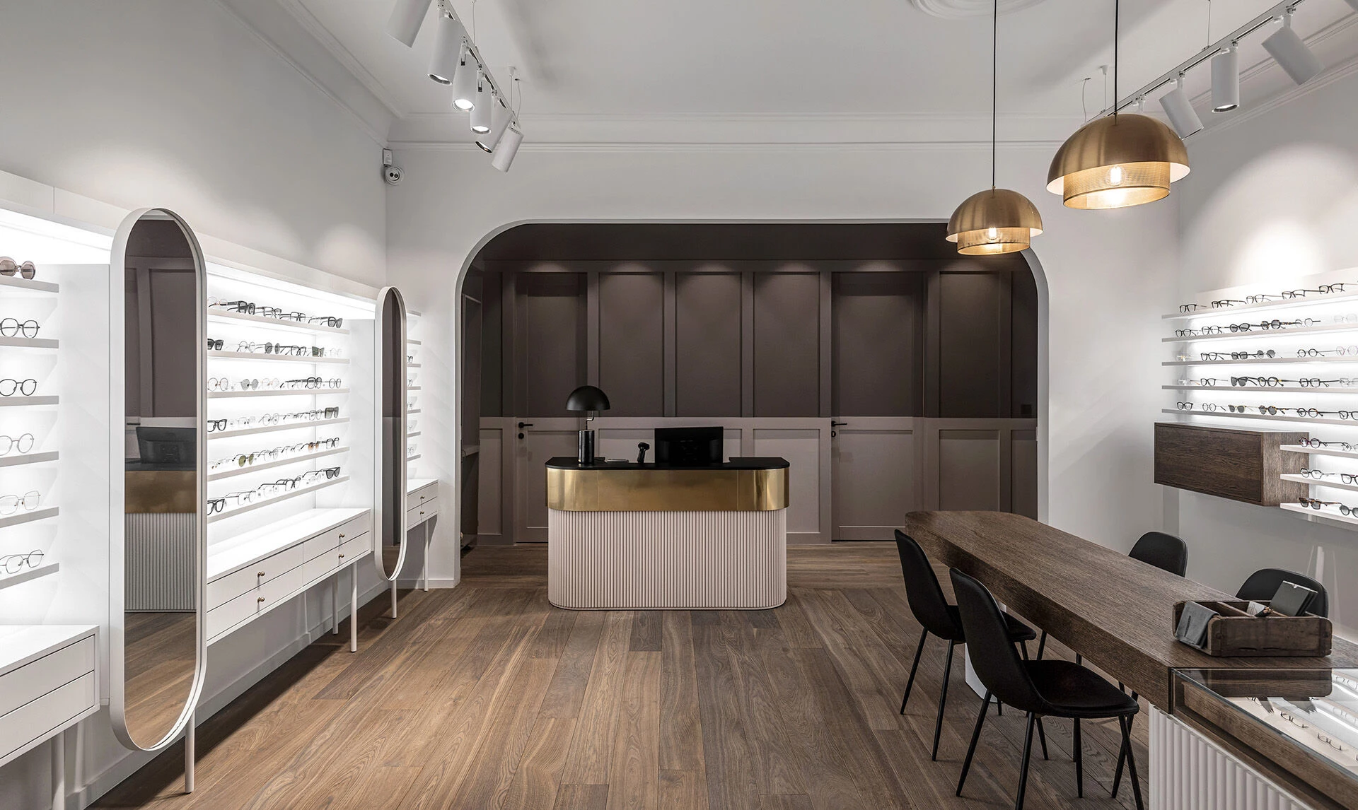 温馨家居氛围中的独特眼镜店设计丨立陶宛考纳斯丨INT2 architecture-11