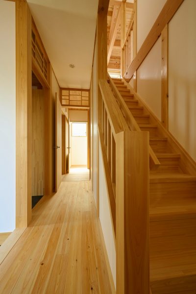 洗練された和の雰囲気と,回遊動線が心地よい家丨荒川建設株式会社-3